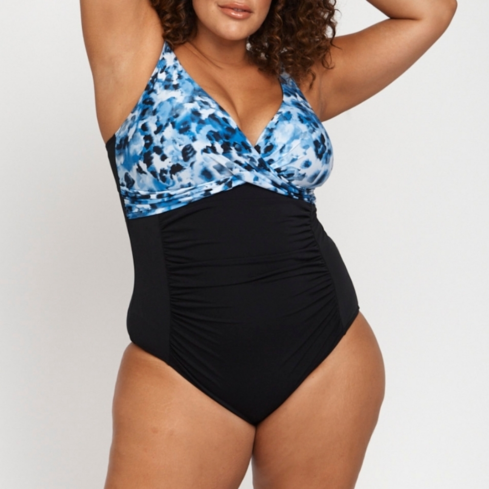 NEW! ARTESANDS Natare Aqua Delacroix One-Piece Chlorine Resistant Swimsuit 16+.